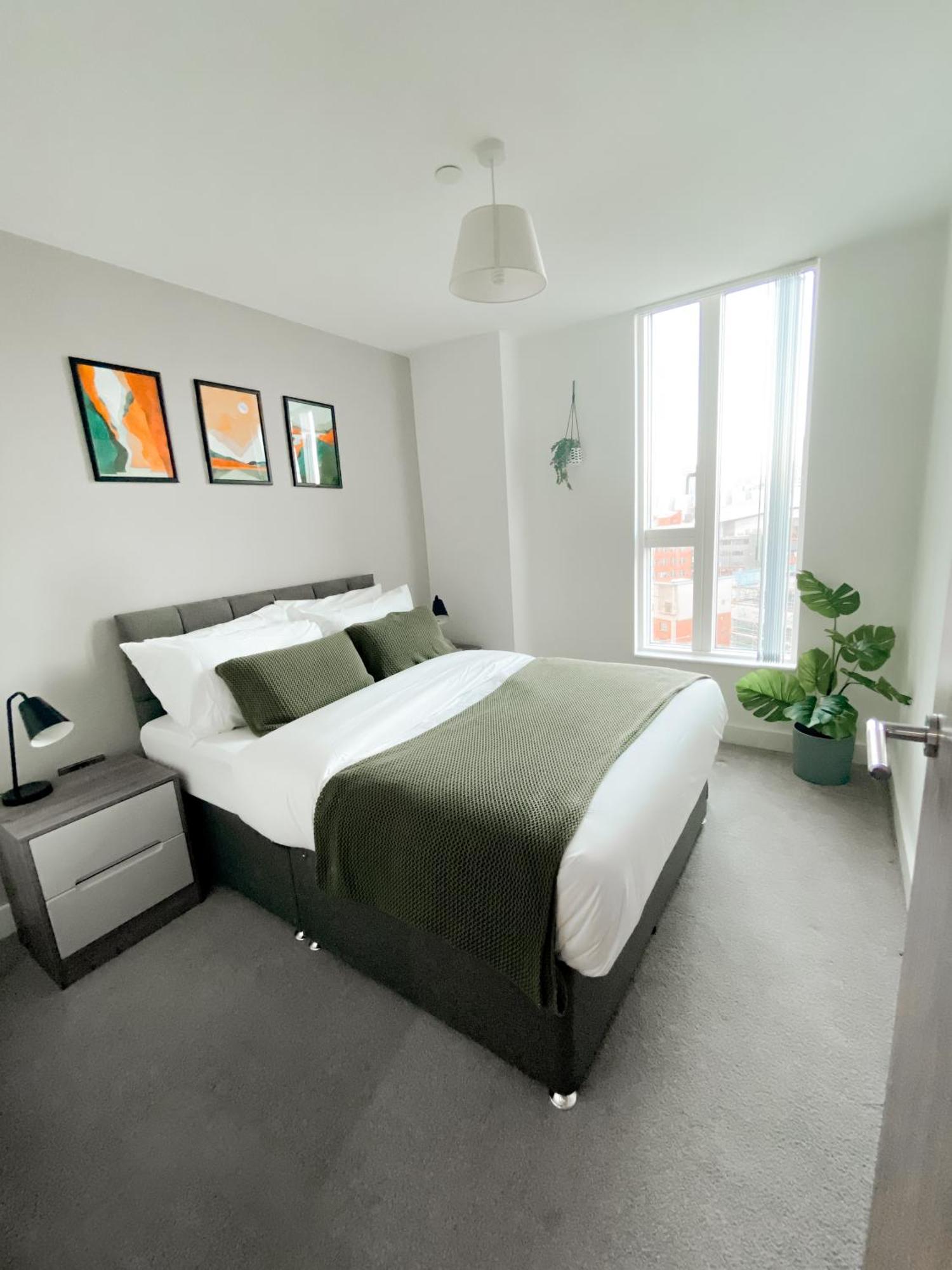 The Panda - Modern 2 Bedroom Apt In Manchester City Centre Екстериор снимка